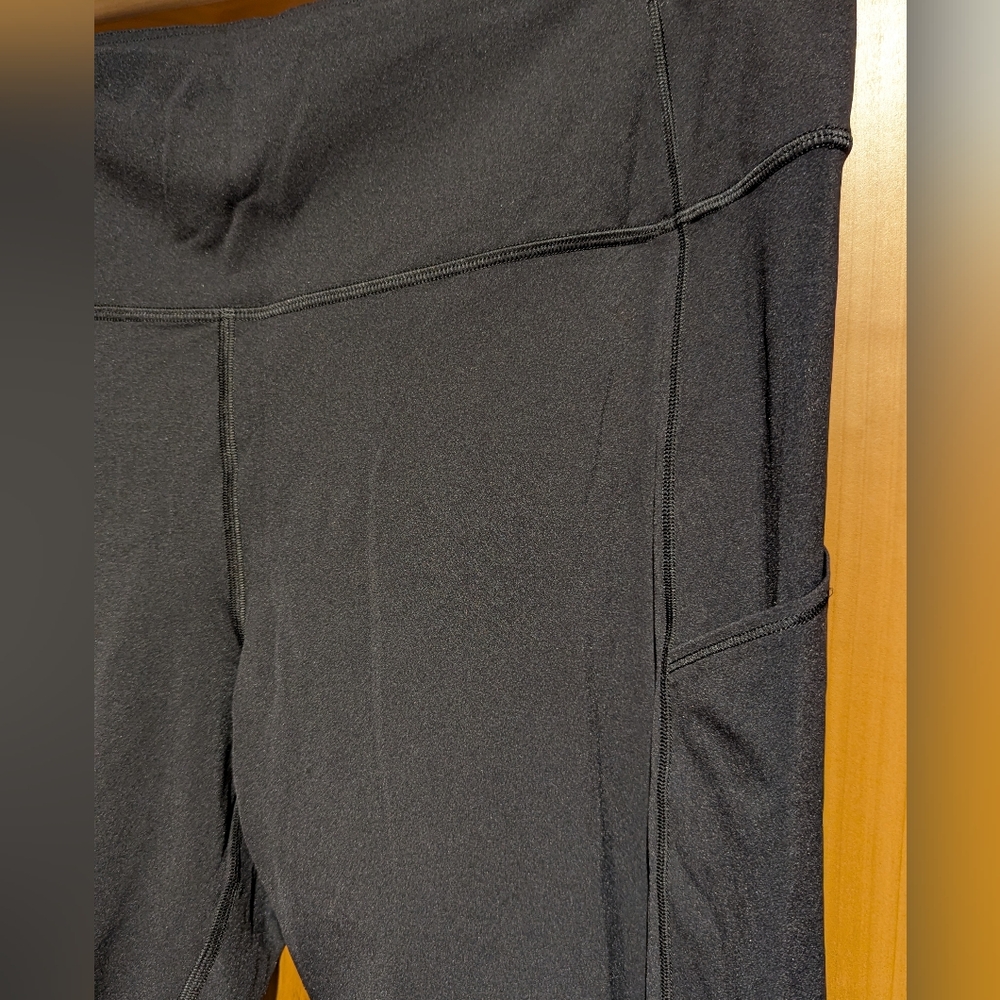 Lululemon NEW Fast and Free 7/8 Tight 25" with Pockets Black Sz 18 - Picture 5 of 10